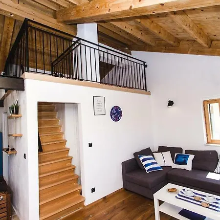 Apartman Komoda *